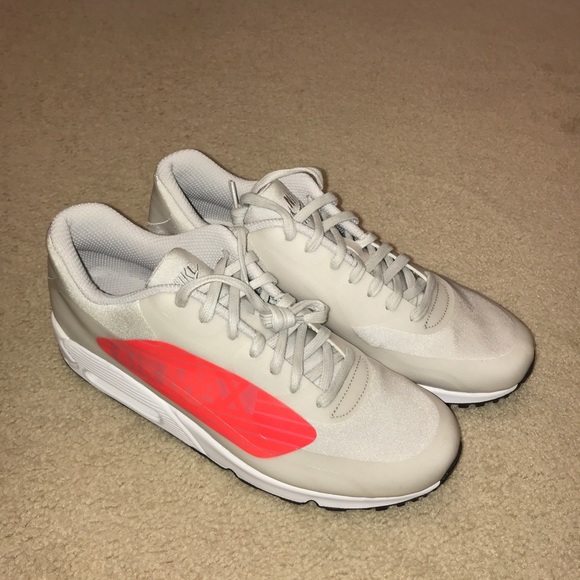 Air Max - Picture 2 of 4